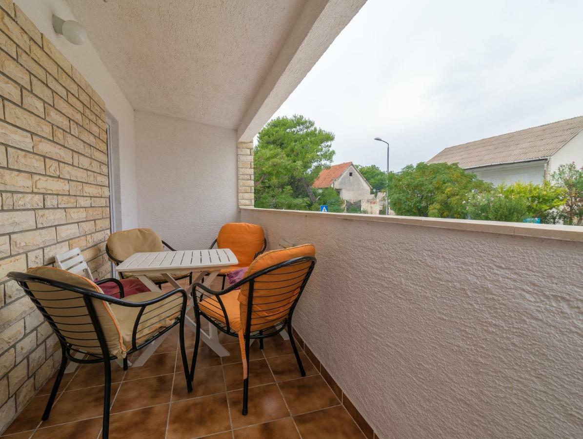 Apartments Domi Vir Exterior foto